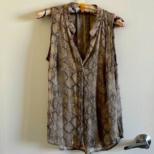 Sleeveless snakeskin print top